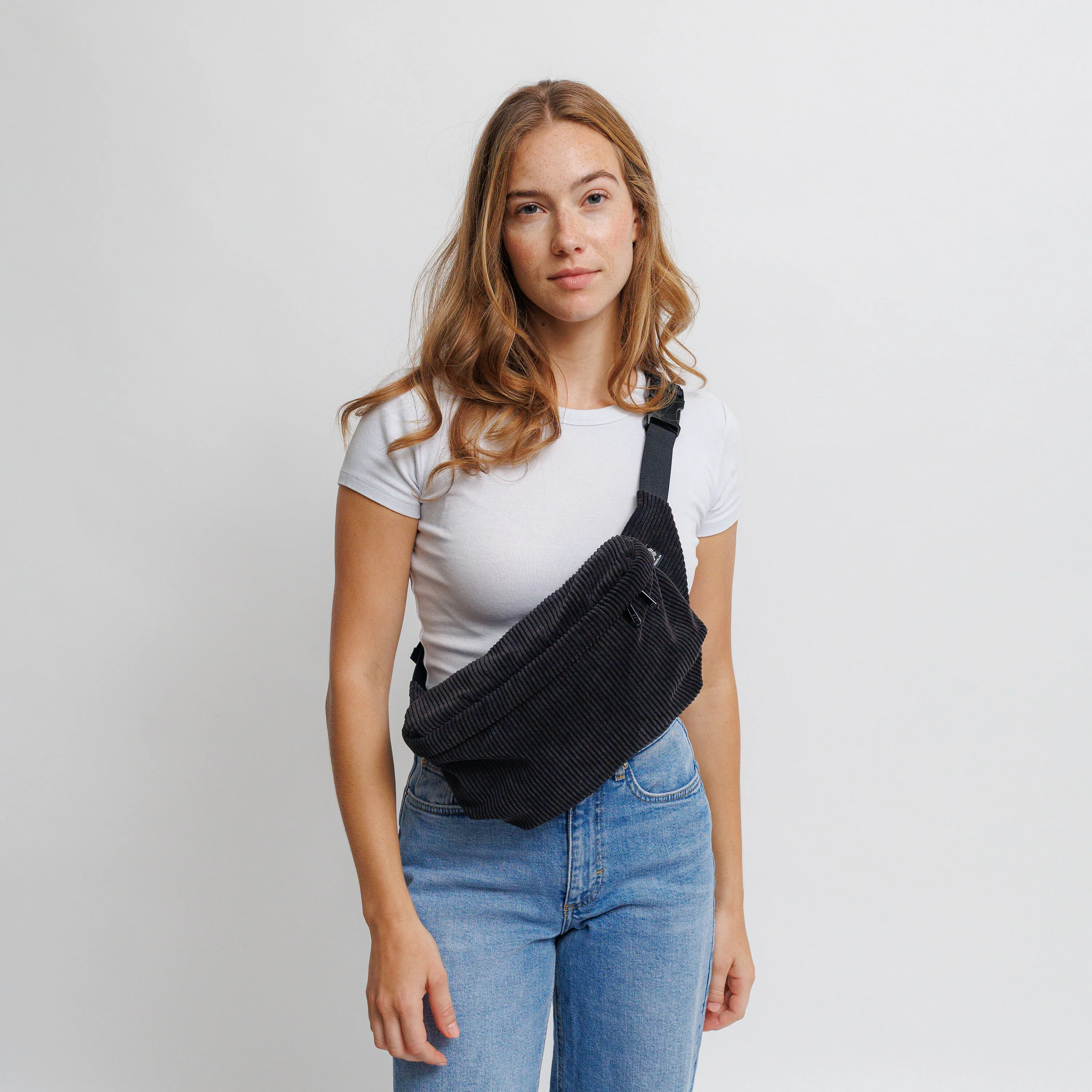 Bauchtasche Groß Eckig Cord - Image 3