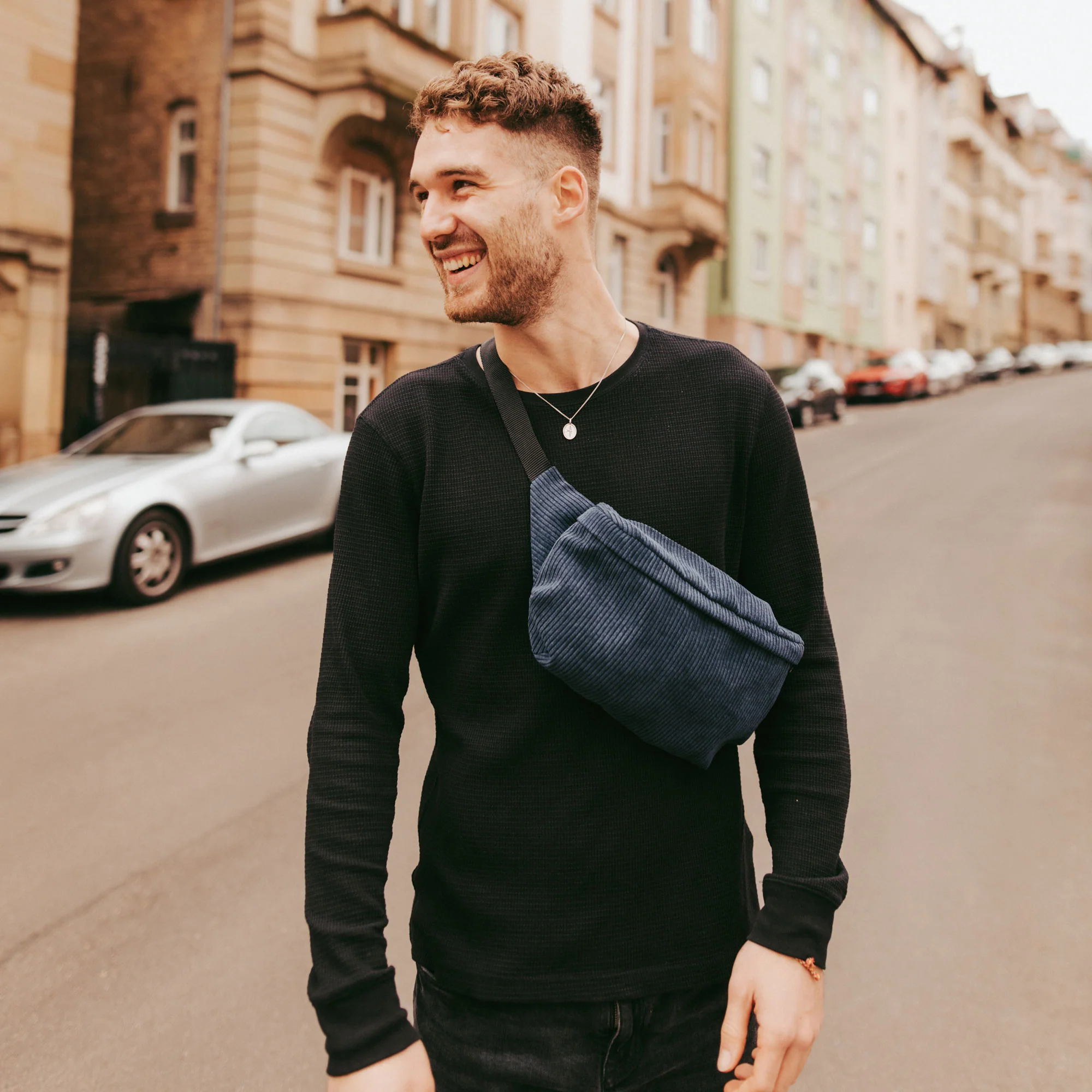 Bauchtasche Groß Eckig Cord - Image 30