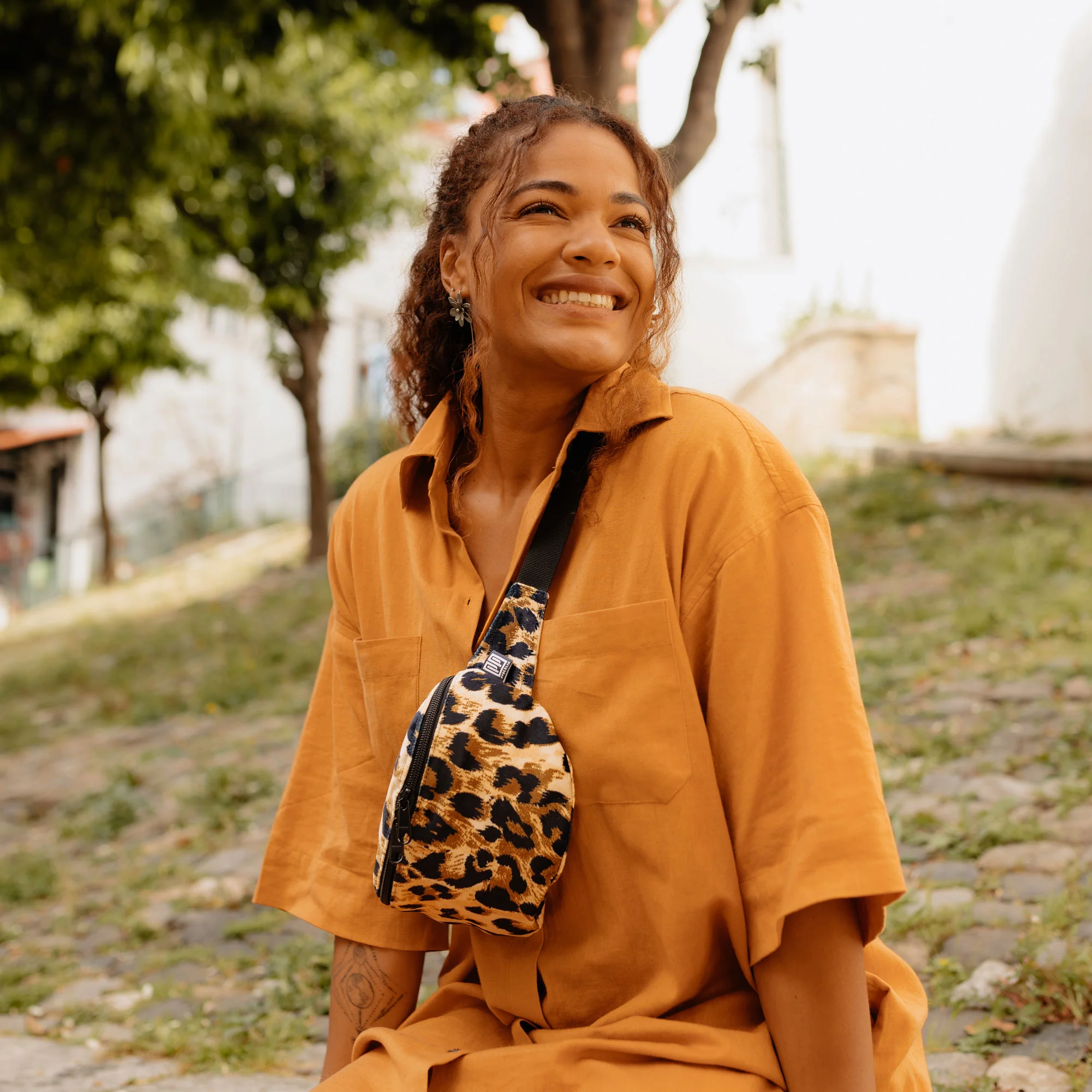 Bauchtasche Klassisch Samt - Image 5