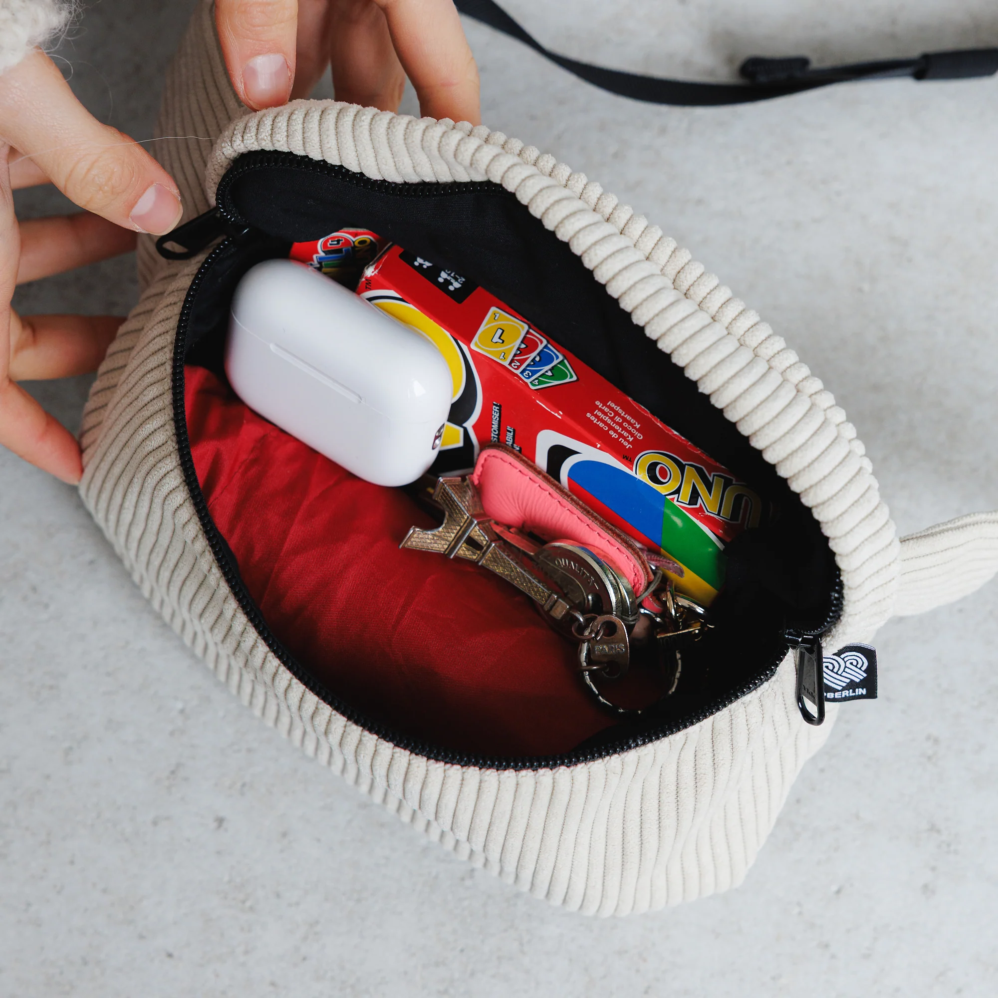 Bauchtasche Medium Eckig Cord - Image 20