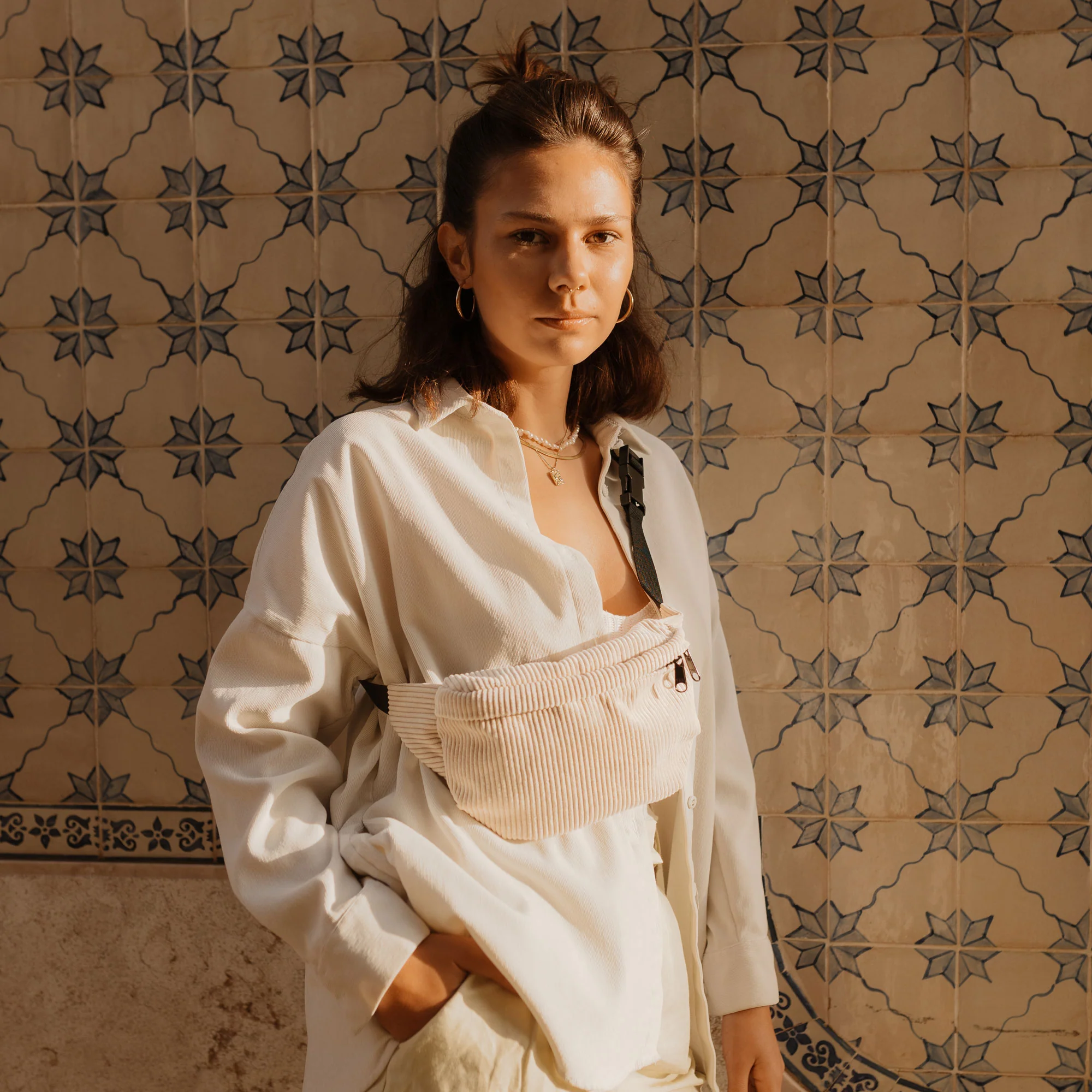 Bauchtasche Medium Eckig Cord - Image 23