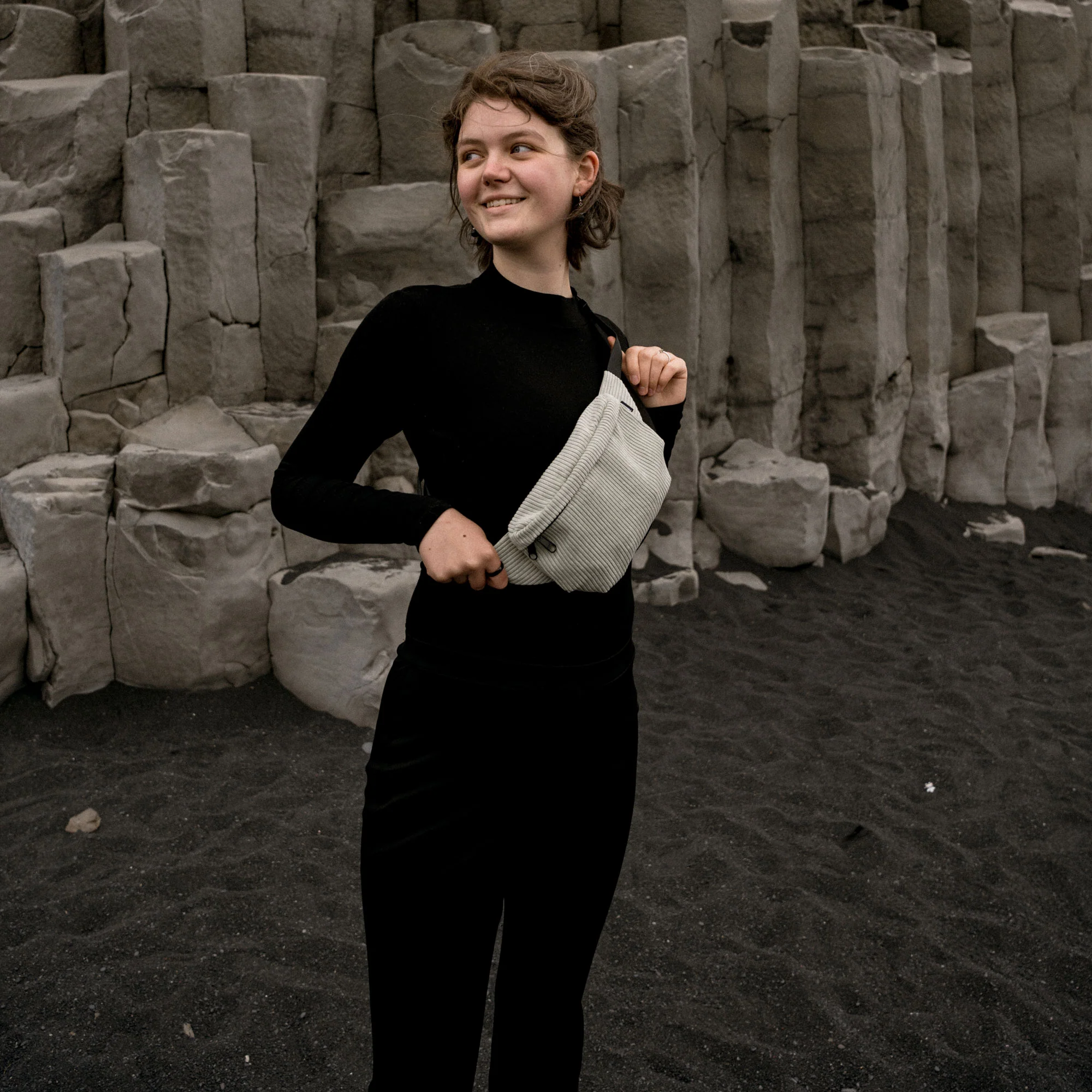 Bauchtasche Medium Eckig Cord - Image 35