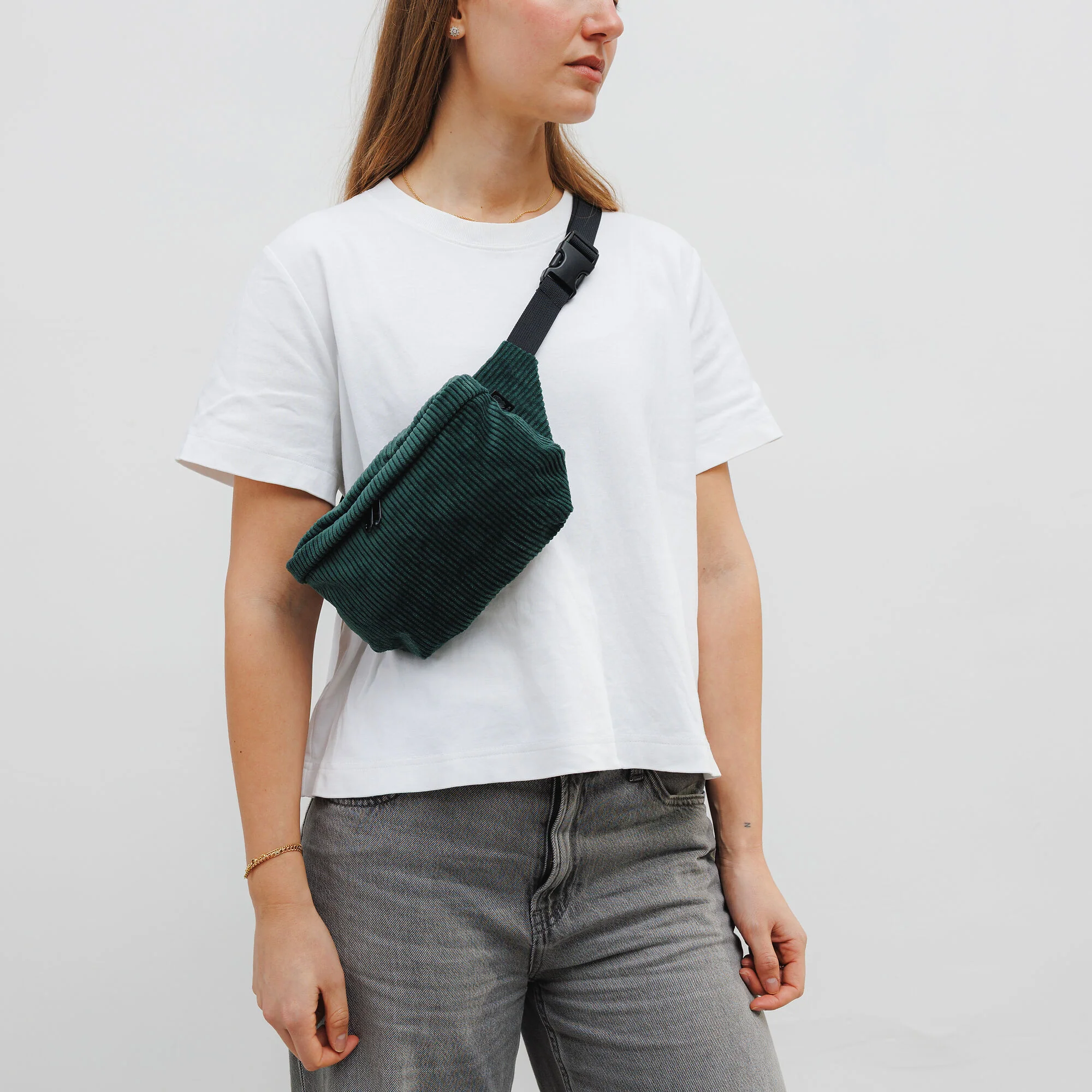 Bauchtasche Medium Eckig Cord - Image 38