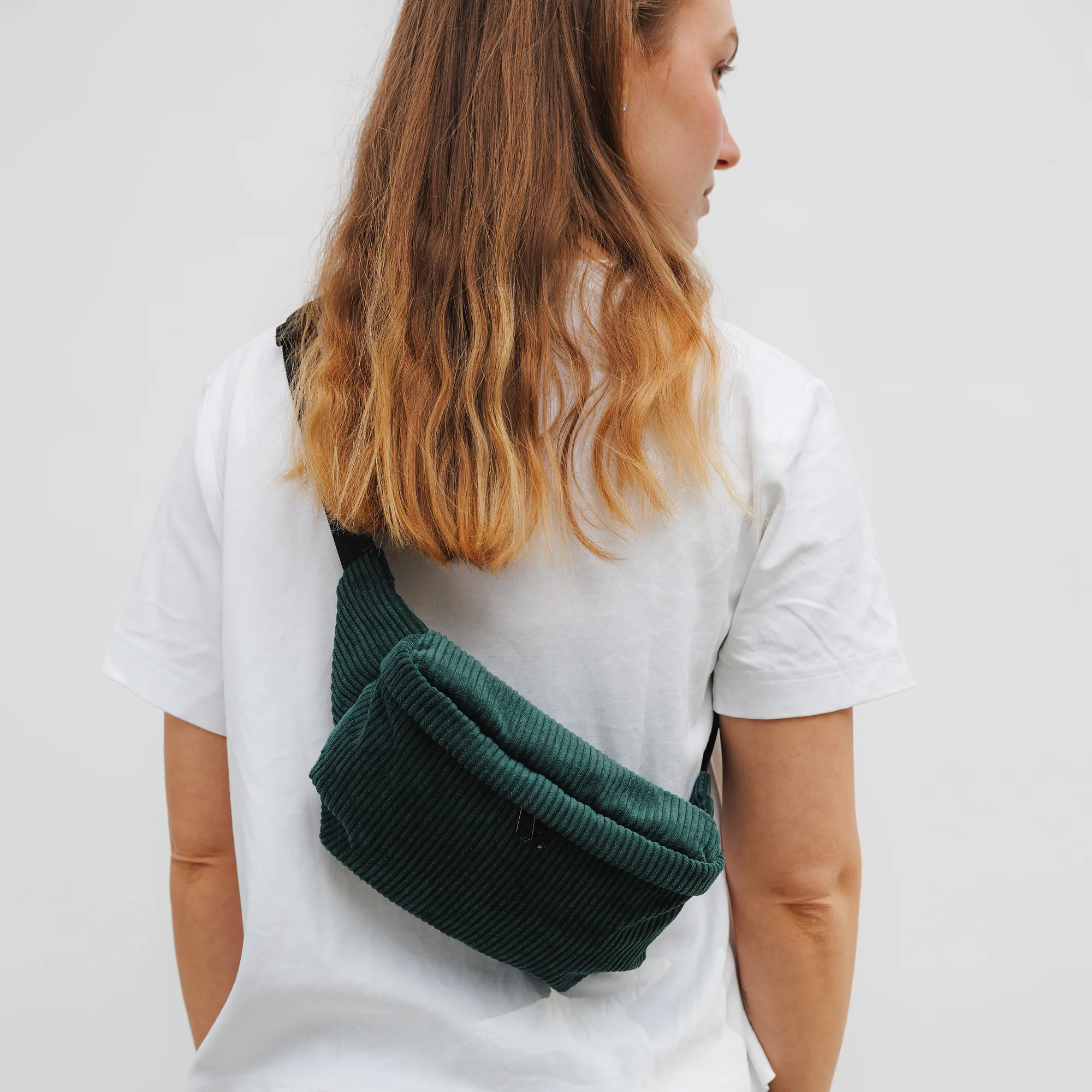 Bauchtasche Medium Eckig Cord - Image 39