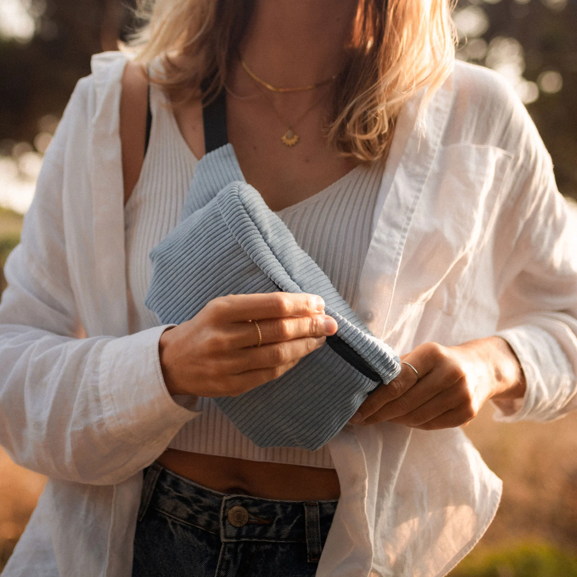 Bauchtasche Medium Eckig Cord - Image 51