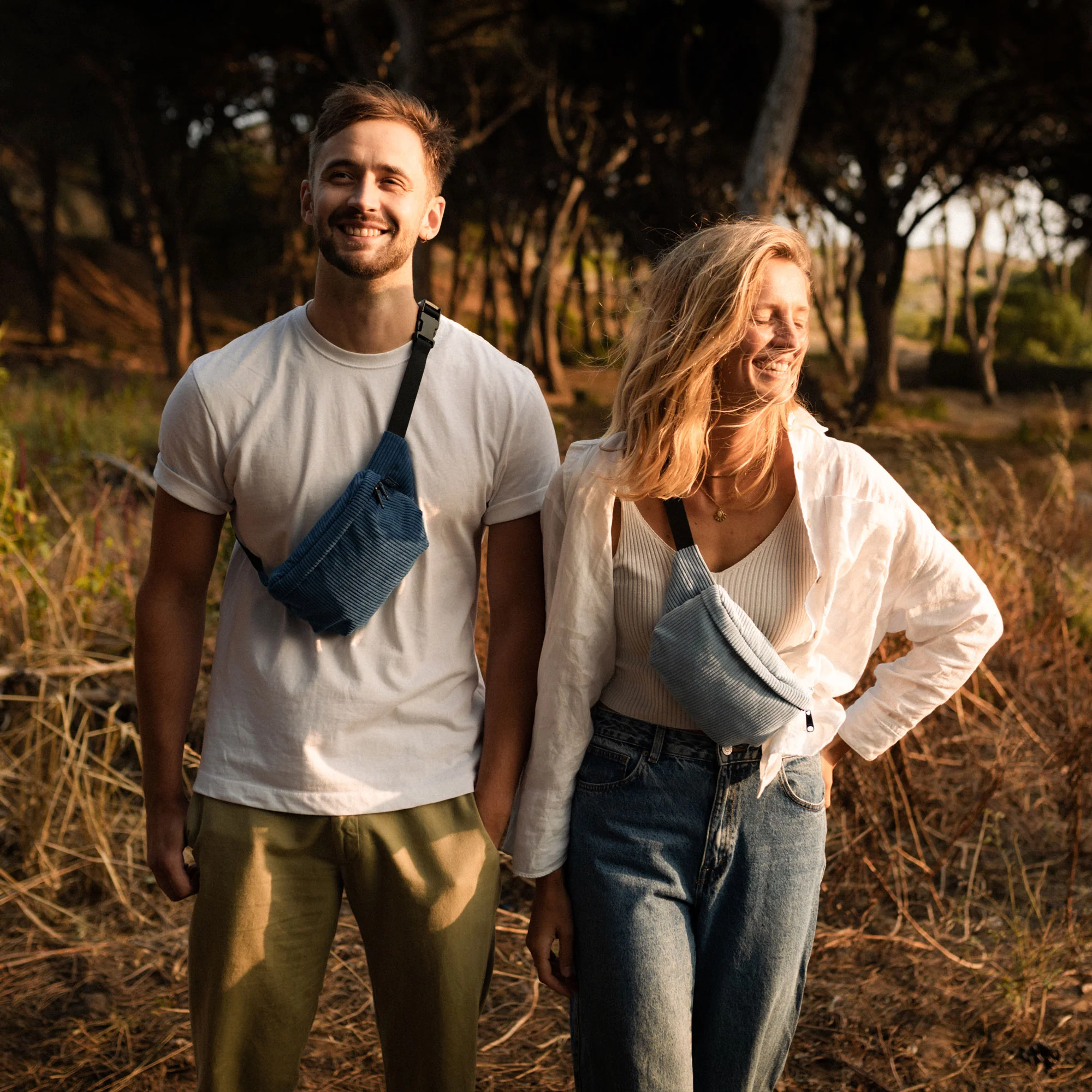 Bauchtasche Medium Eckig Cord - Image 57