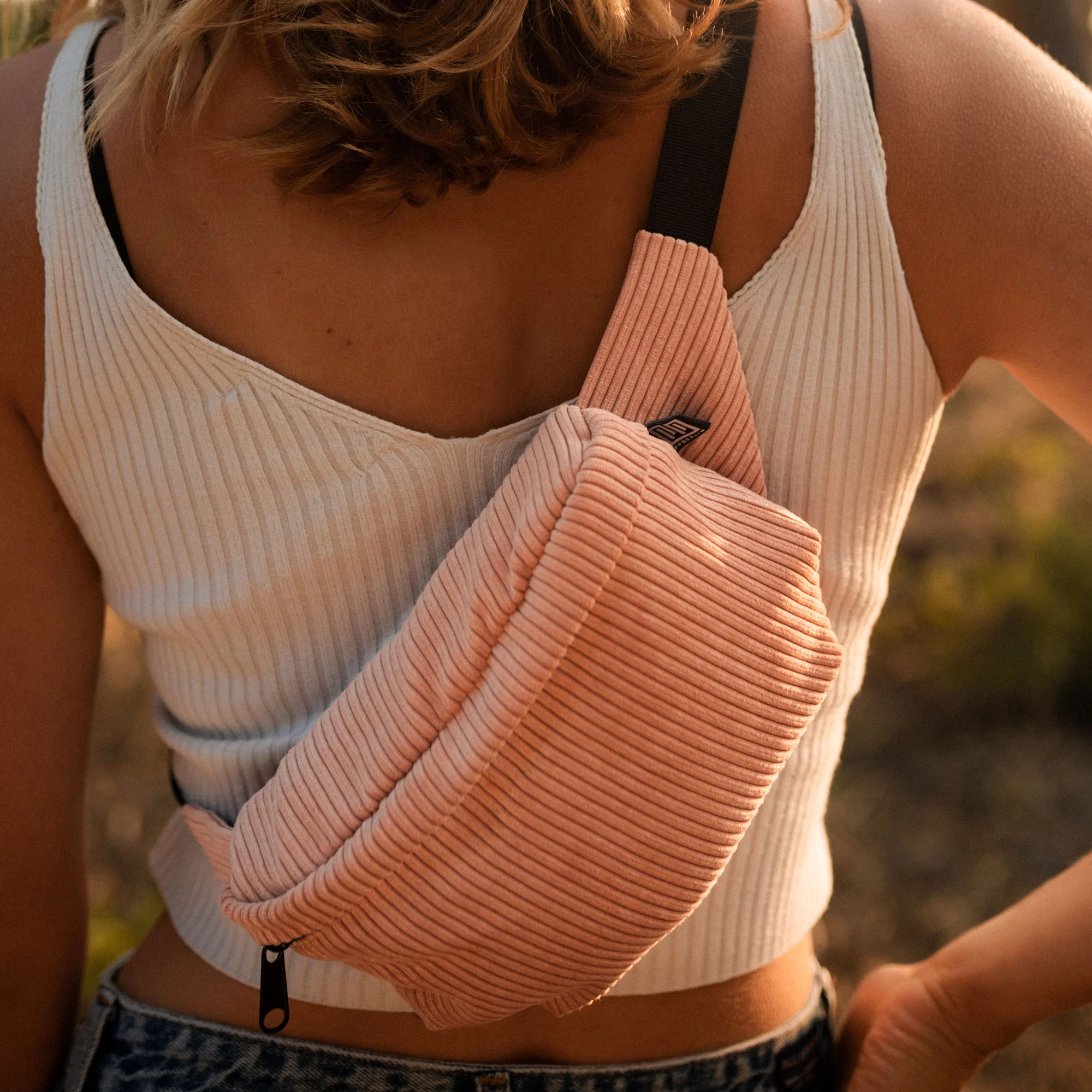 Bauchtasche Medium Eckig Cord - Image 66