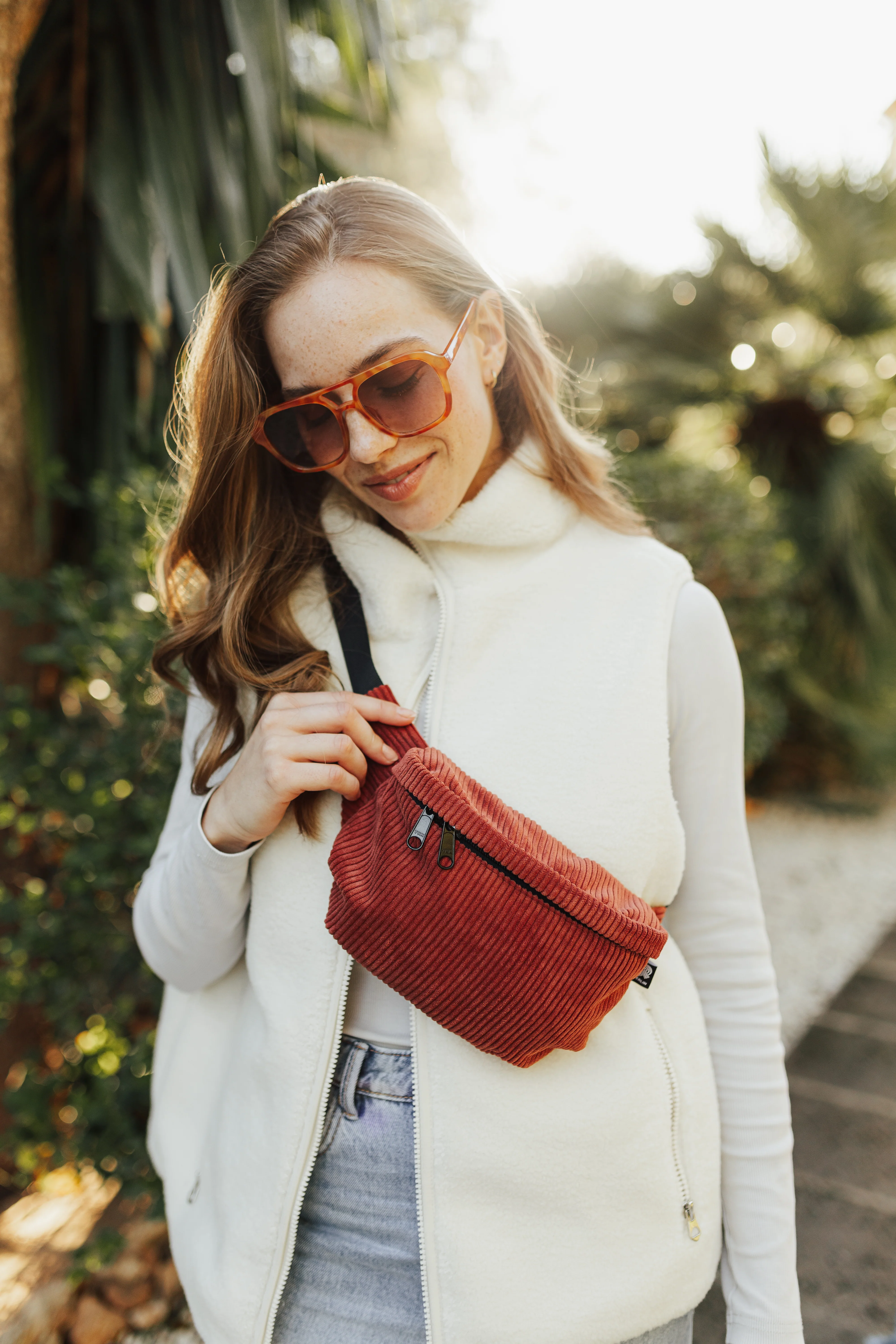 Bauchtasche Medium Eckig Cord - Image 70