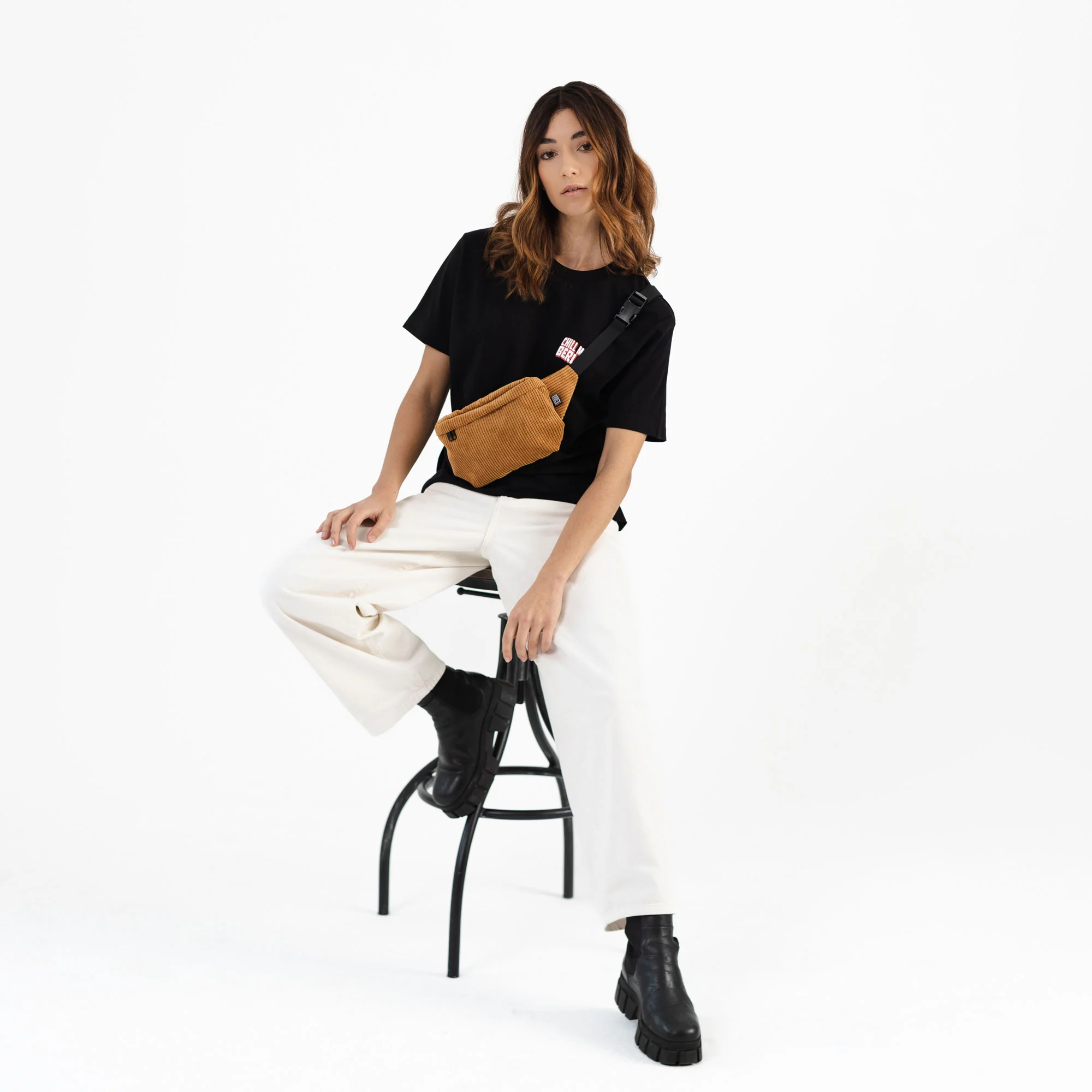 Bauchtasche Medium Eckig Cord - Image 81