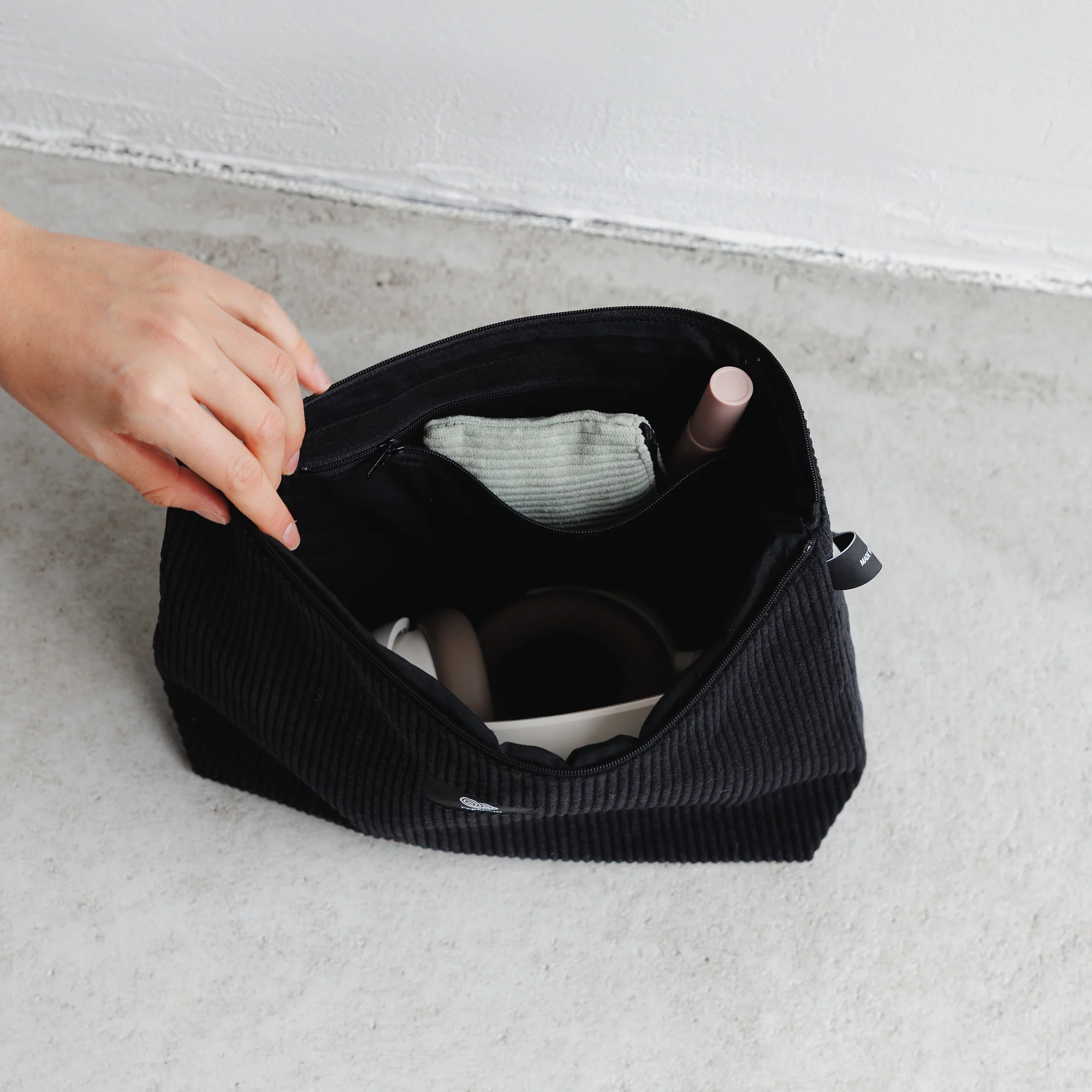 Kulturbeutel Groß Cord - Image 5